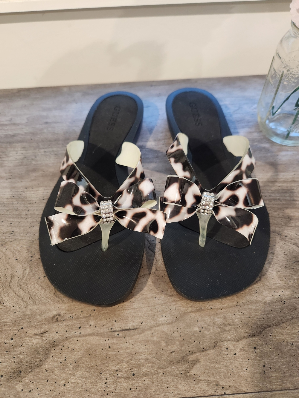Guess Black Sandals with Leopard-Print Bow and Rhinestone Accent Size 8M NEW wit